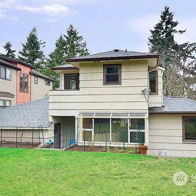 1241 Ne 104 Th St, Seattle, WA 98125