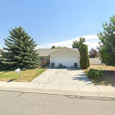 127 Stirrup St, Filer, ID 83328