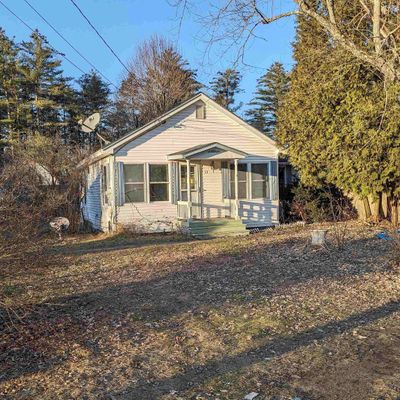 13 Robin St, Franklin, NH 03235