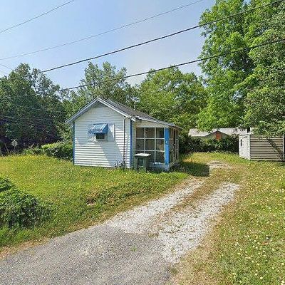 13 Scott St, Toccoa, GA 30577