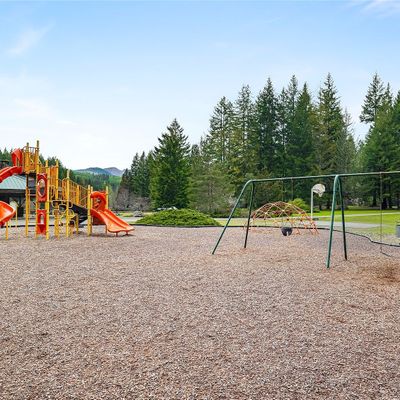 130 N Kokanee Cove Way, Hoodsport, WA 98548