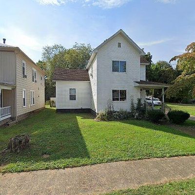 131 W 8 Th St, Williamstown, WV 26187