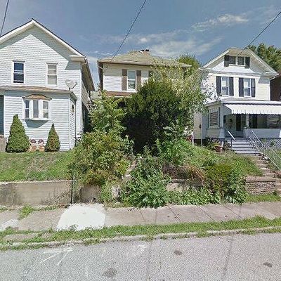 1334 Woodmont Ave, New Kensington, PA 15068