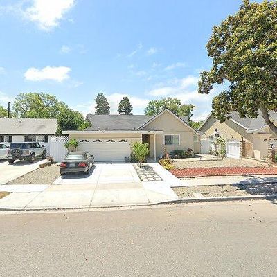 1349 Garlingford St, Costa Mesa, CA 92626