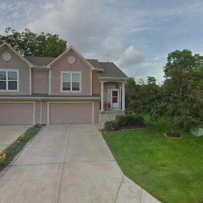 13702 Grove Ave, Bonner Springs, KS 66012