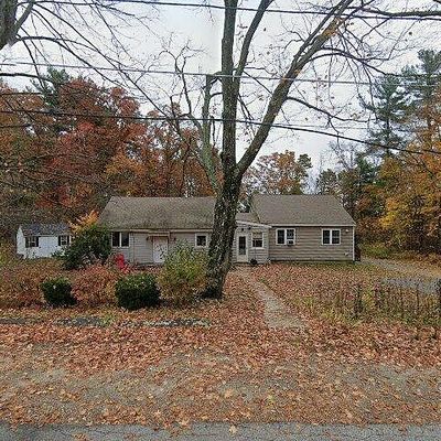 14 Arch St, Douglas, MA 01516