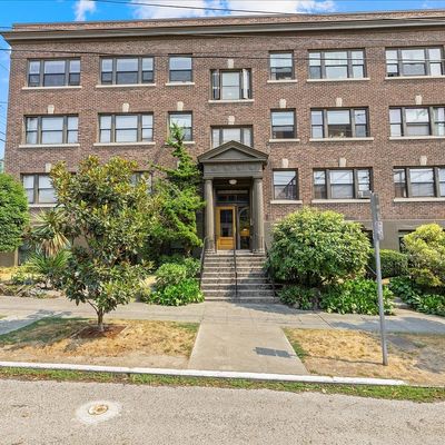 1136 13th Avenue Unit 104, Seattle, WA 98122