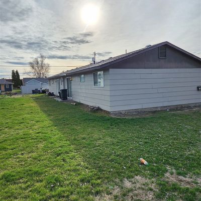 1137 1139 W Cascade Avenue, Moses Lake, WA 98837