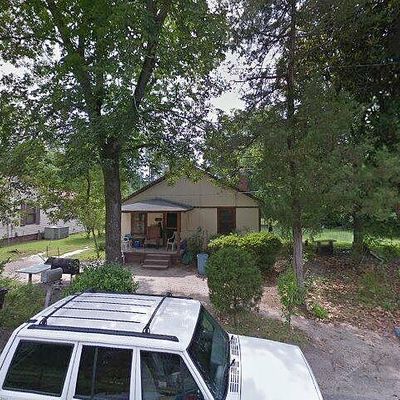 114 Moore St, Aberdeen, NC 28315