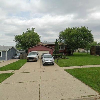 114 W Hawthorne Blvd, Mundelein, IL 60060