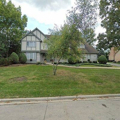 11603 Briarwood Ln, Burr Ridge, IL 60527