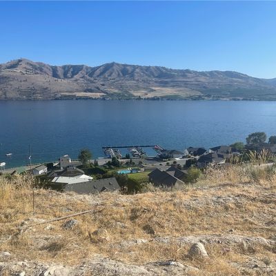 119 Crystal Crest Dr, Chelan, WA 98816