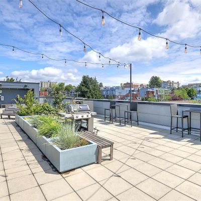 121 12th Avenue E Unit 300, Seattle, WA 98102