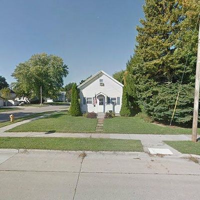 1517 Mount Vernon St, Oshkosh, WI 54901