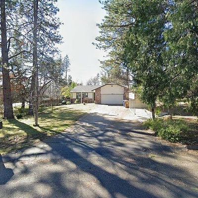 1558 Gate Ln, Paradise, CA 95969