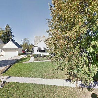 1612 Napoleon St, Fremont, OH 43420