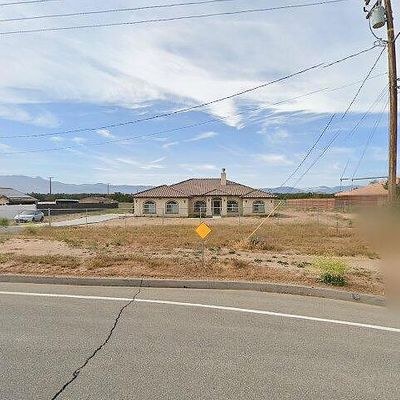 17057 Ranchero Rd, Hesperia, CA 92345