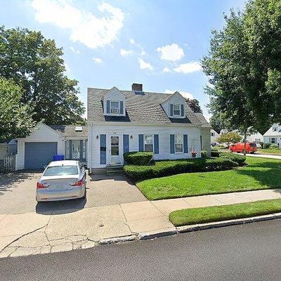 171 Monticello Rd, Pawtucket, RI 02861