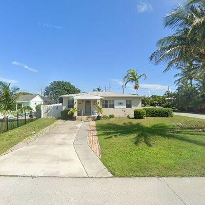 1710 Saint Lucie Ct, Fort Pierce, FL 34949