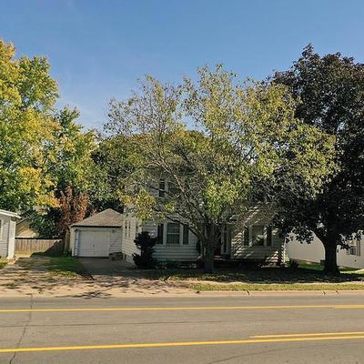 1717 N 3 Rd St, Clinton, IA 52732