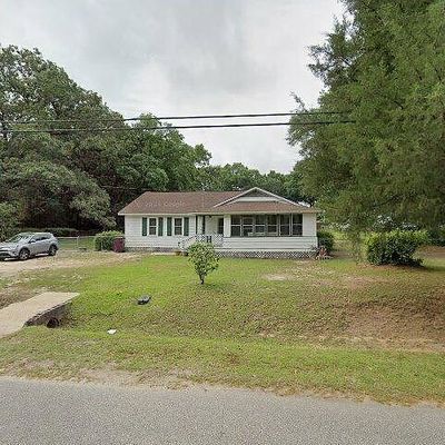 172 Orange Ave E, Satsuma, AL 36572