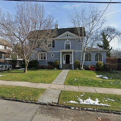 146 Corlies Ave, Pelham, NY 10803