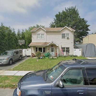 1470 Coolidge St, North Bellmore, NY 11710