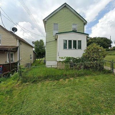 150 Charles St, Washington, PA 15301