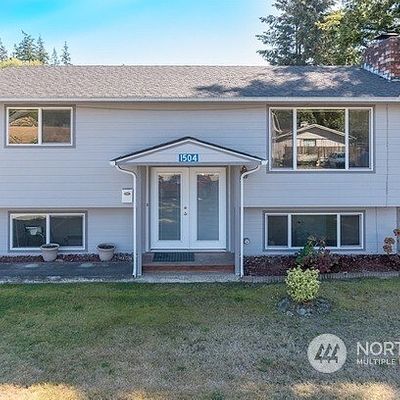 1504 Avon Ave, Burlington, WA 98233