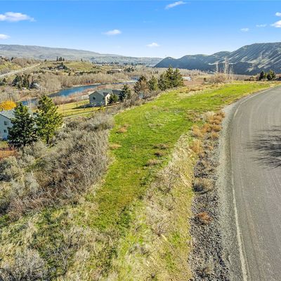 1925 Sleepy Hollow Height, Wenatchee, WA 98801