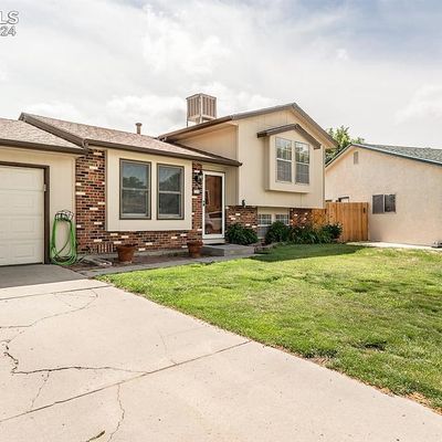 20 Kingsport Ct, Pueblo, CO 81005