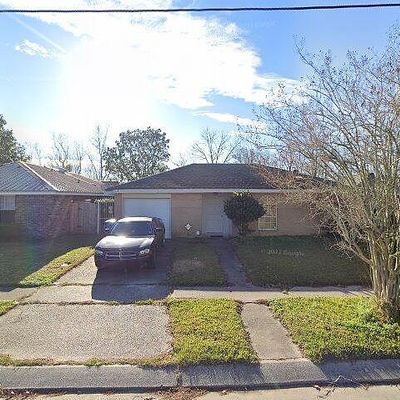 202 Riverview Dr, Saint Rose, LA 70087