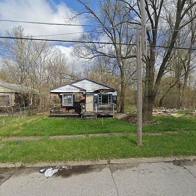 202 W Russell Ave, Flint, MI 48505