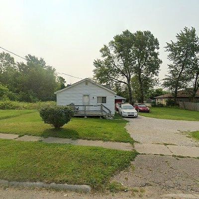 2026 Lavelle Rd, Flint, MI 48504