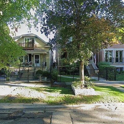 2036 W Barry Ave, Chicago, IL 60618