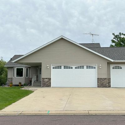 204 James Dr, Elysian, MN 56028