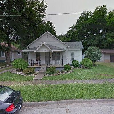 205 S Hickory St, Pana, IL 62557