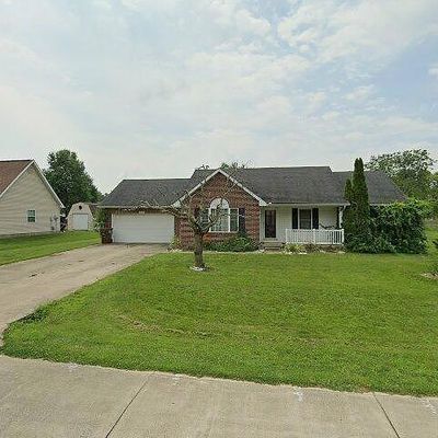 2058 Oakridge Pkwy N, Terre Haute, IN 47802