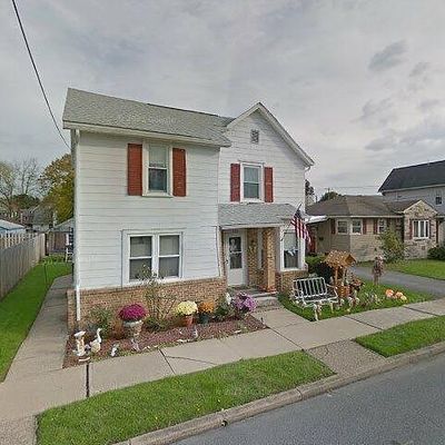 208 Calvert St, Jersey Shore, PA 17740