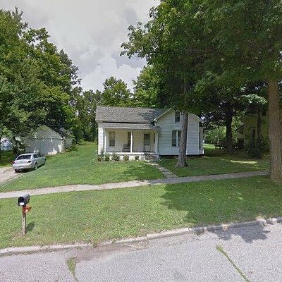 208 Maple St, Charlotte, MI 48813