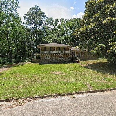 210 Court St, Chickasaw, AL 36611