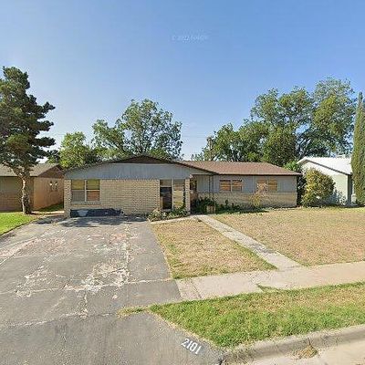 2101 W Clayton Ave, Artesia, NM 88210