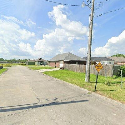 1834 Verna St, Houma, LA 70364