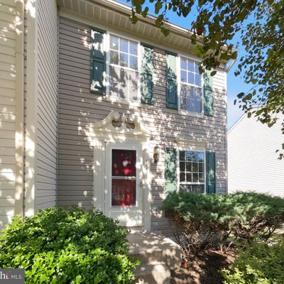 1867 Tiger Lily Cir, Woodbridge, VA 22192