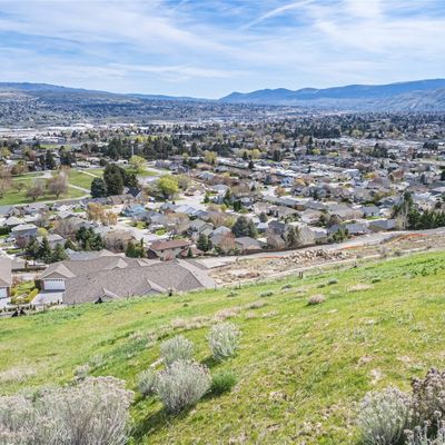 1881 Broadview, Wenatchee, WA 98801