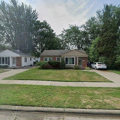 23020 Carolina St, Saint Clair Shores, MI 48080