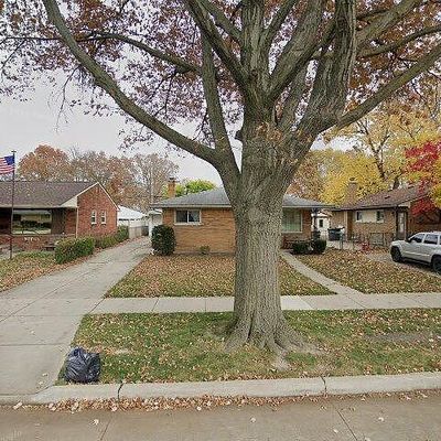 24412 Culver St, Saint Clair Shores, MI 48080