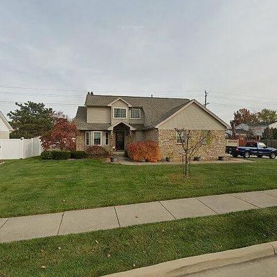 24439 Foxmoor Blvd, Woodhaven, MI 48183