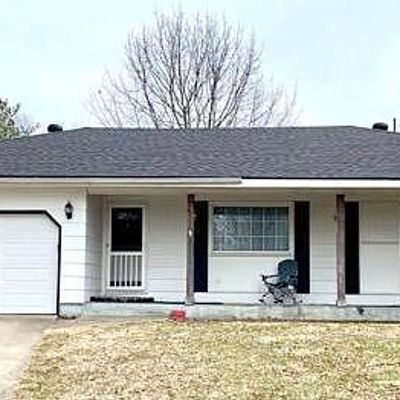 2456 N Clayton Ave, Springfield, MO 65803