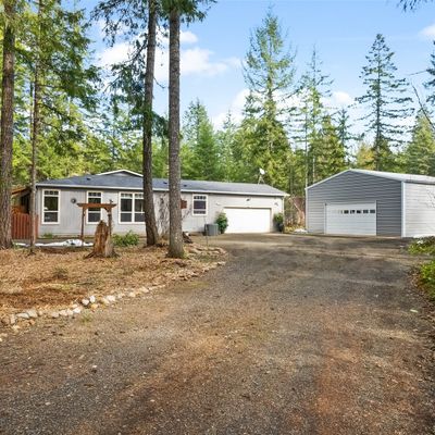 251 N Goldeneye Dr, Hoodsport, WA 98548